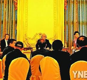 2011“年度社會工作十大事件”頒獎現(xiàn)場